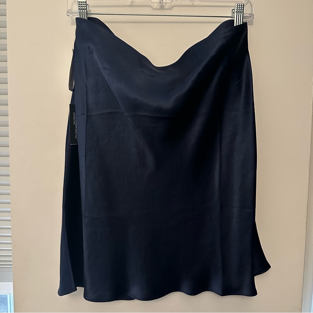 Aritzia Babaton navy blue mini skirt